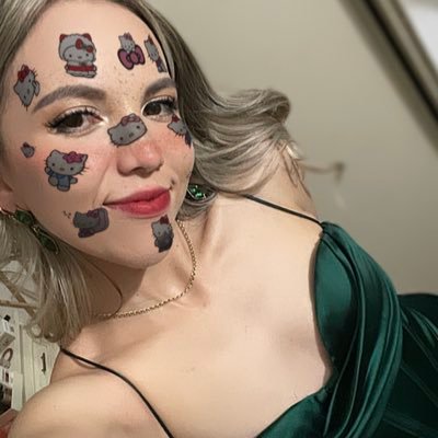 danyasalaicess's profile picture. 