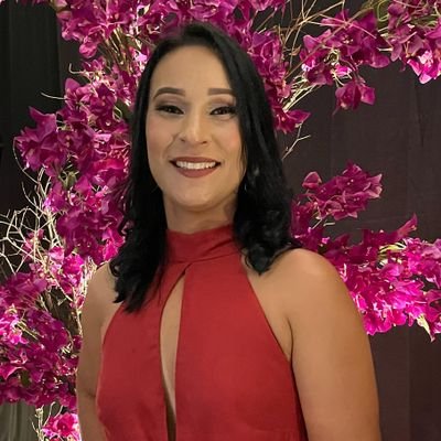 Pedagoga 🎓🦉
Pós Graduada Gestão Educacional 💻
O céu é o limite 🛫