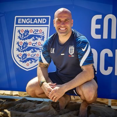 🎖ARMY Veteran ⚔️ | Director @EngBeachSoccer | Founder @Wight_Wave | Coach @EliteSoccerUK @IOW_BeachSoccer | Boxing Coach & Champ | #CAFC ♥️