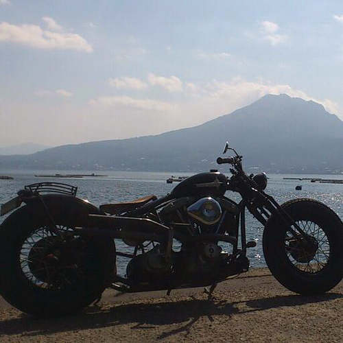 1972tsuyo's profile picture. バイク、ビール、ラーメン、焼酎、温泉、囲炉裏、MISIA、山下達郎が好き。よろしくです。