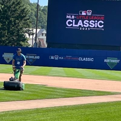 U of 〽️innesota-Crookston Turfgrass Management ‘24 | MLB Field of Dreams Head Groundskeeper🌽