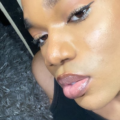 Prenabo_'s profile picture. 