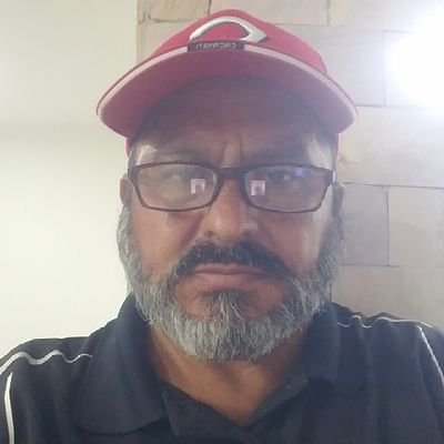 Soy político israelista , parroquia el Danto del municipio Lagunilla, ideas,hago de Deportes,me gusta soy israelita