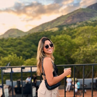 Tenta ver, quer saber de mim não vê nada.
