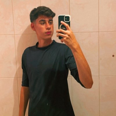 A vida é tipo uma fase de um jogo, só morrendo várias vezes que vc aprende a passar de fase.