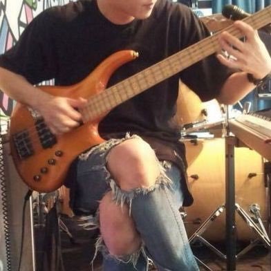 sobisweater's profile picture. to fuçando pq to voltando pro kpop dps de anos NAO SIGO MENOR DE IDADE