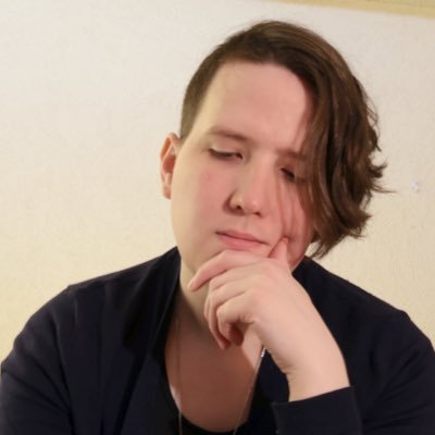 weirdbias's profile picture. she/they, trans rights. I make music. https://t.co/hTtmHuHpp4