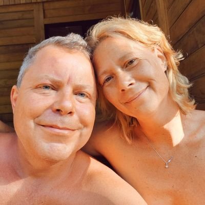 A fun-loving monogamous couple living and sharing the joys of our naturist life! @_NUDIMS_ 🤿✈🌎🌊🩴📸🐠 🇨🇦 💑. FCN AANR