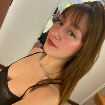 valentinalolarr's profile picture. 