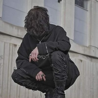 jasur12605's profile picture. 