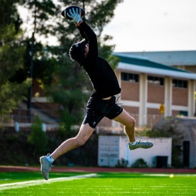 DB @GriffinsFBall | 5’10 165 lbs 4.0 GPA | 619-438-8324 | IG: mikey.birk | HOCO King 2021 |