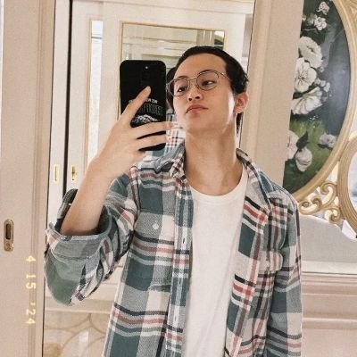 S1Intan34420's profile picture. 