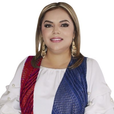 Candidata a la Presidencia Municipal de Pinal de Amoles 💙♥️