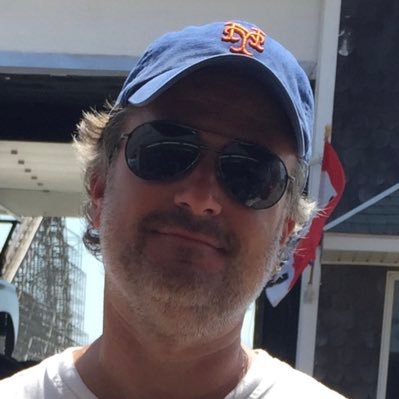 #UnionStrong #LGM #Giants DEMOCRACY NOW! 🇺🇸 Carolina Gamecocks dad. #SpursUp