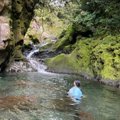 flrosejyy's profile picture. fake it, till u make it