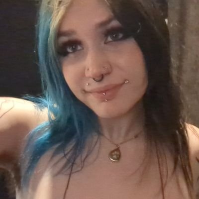 🔞 meow I'm hot and everyone knows it
lvl 24 • streamr • body hair scene kitty grl • food play • anime con goer • videogames @joltionmacmeow @joltionizagamrr