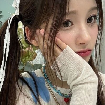 xinsooxee's profile picture. 