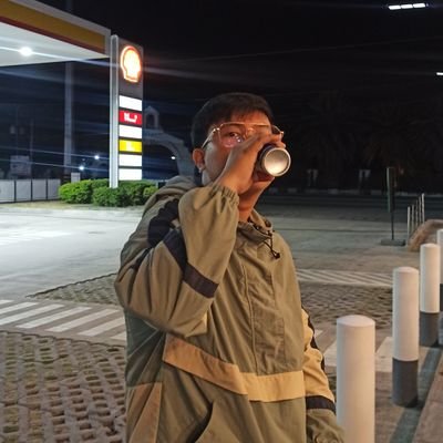 IvanRussell_'s profile picture. HAHAHAHAHAHA