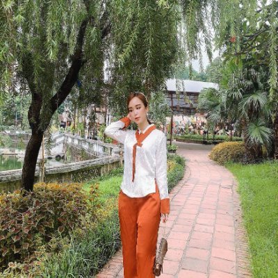 ConnieSilv80341's profile picture. 