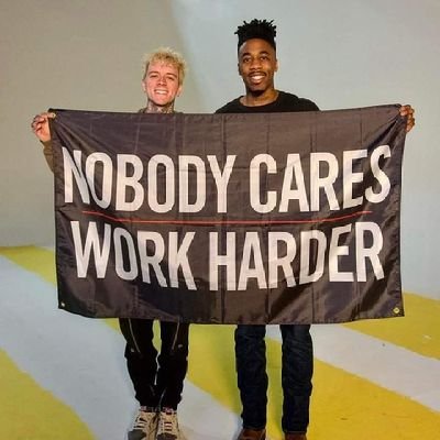 ellymangaoloo's profile picture. https://t.co/HsW5tiJiVA