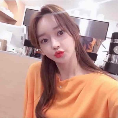 r2Vpy3Nx7kQrP's profile picture. 