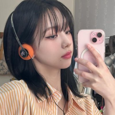 you treat me right? okay, then I’ll treat you better. don’t make this satan’s daughter get mad at all If you didn’t wanna die the last time you met me 𓈒 ✧⃘̶̥̇ೋ