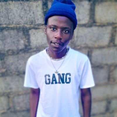 Upcoming Rapper From south coast 

features/Bookings  
📩: banelebaca@gmail.com