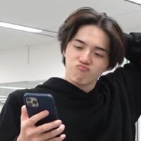 岩﨑 (@b______t8) 's Twitter Profile