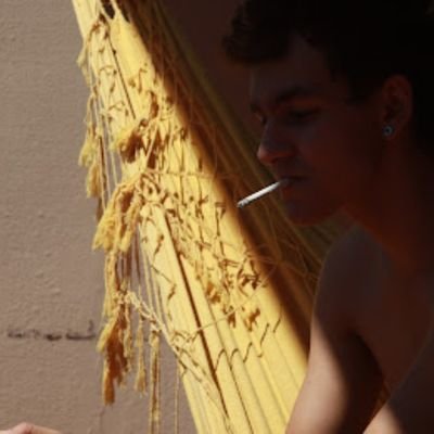 HenriqReis1's profile picture. brinco de fazer filmes, sou profissional em brincar.      

ex cineasta, revolucionário, inimigo do ódio, são paulino, rival dos coachs de sucesso
