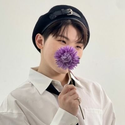 #우지애호가ෆ  𝑾𝒐𝒐𝒛𝒊ꕥ  𝑠𝑣𝑡+𝑑𝑎𝑖𝑙𝑦𖠌  | 성인럿 | 블언블🙏🏻