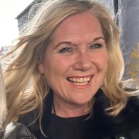 lorraine gibson journalist/author(@LorraineJourno) 's Twitter Profile Photo