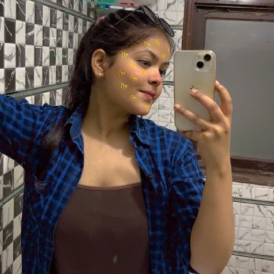 Lakshitaaaa14's profile picture. Tak tana na na tandoori nights,tandoori nights.
Living on Bollywood, Cricket and Quotes❤️✨