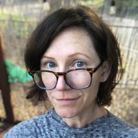 White Mom in Glasses(@lwithac) 's Twitter Profile Photo