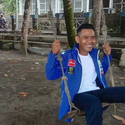 dan69310's profile picture. Paling suka di suruh mijitin cewe,stay di Pangandaran 
085323045882