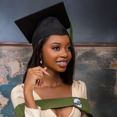 kula_e's profile picture. God|Humanity|Health sciences….🤍✨