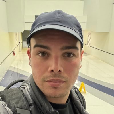 leorobinson151's profile picture. trabalhando