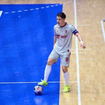 futsal player / 👻meelos7