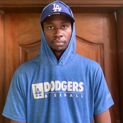 -web Developper (PHP 🐘, Laravel, JavaScript)
-Mobile Developper (Flutter)
-Scouter for @Dodgers ⚾ in 🇸🇳
❤️ ♟️ ⚽ 🏀 and ⚾