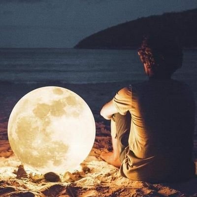 من أسباب الهيبه قلة الكلام ومن أسباب السعاده كثرة الابتسام