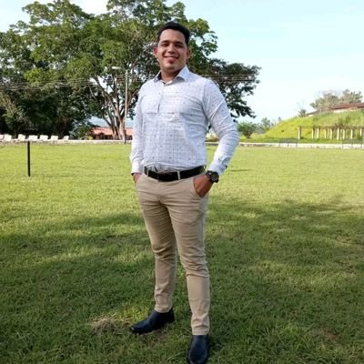 • ABOGADO. ⚖️📜💼🇻🇪 Coordinador de Activismo de @VenteVenezuela💙 Edo. #Aragua del Mpio. FLA.
•Creyente en Dios
•Caraquista100%
•Instagram: alejandrocastror