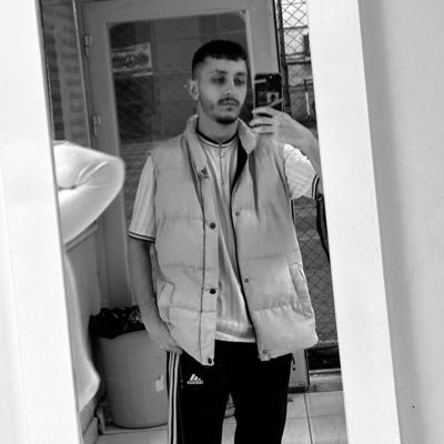 constt__'s profile picture. 