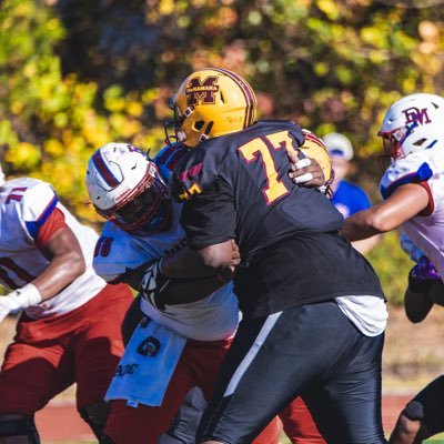Class of 2025 DT/OL 7'1 370lbs | Bishop McNamara Highschool |Phone #3019574825 | Email: xavion707@gmail.com