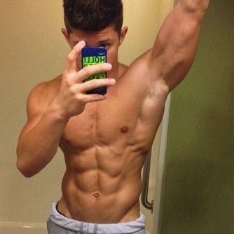 tom420long's profile picture. 