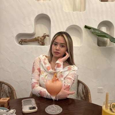 B_EmilyAnnaa's profile picture. Serial entrepreneur with a passion for beauty, fashion, and food. 🌺Nature Lover🌺
FOLLOW MY JOURNEY!❤️