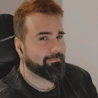 Creador de contenido en Twitch! 
Pásate por mi canal de Twitch para verme jugar a videojuegos.
//Formo parte de la comunidad LGTB//
Mi pasión, los videojuegos