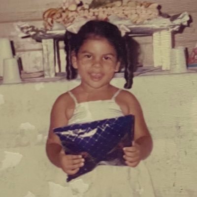 Filha do norte morando em algum canto do Brasil. Amapaense. Mãe da Maria Flor. Advogada. Triste que perdeu a conta antiga de 11 anos.