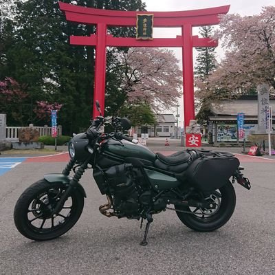 20年ぶりに
バイクリターンして約１年
4/12日エリミネーターSE黒/緑納車✨