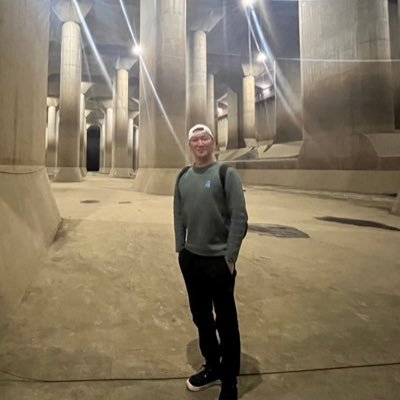 IT未経験からエンジニアになり、今は同じ様にエンジニアになりたい方を応援、採用、教育する会社の社長になりました。DM、HPからの求人応募も大歓迎です。#未経験エンジニア #駆け出しエンジニアと繋がりたい #SES