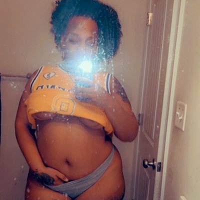 BreezesPeach's profile picture. cum be nasty w/ us 💋👅💦 😈😈 Breezes Wife🥶 💍 DM for prices (💰 ready or get blocked ⛔️) NO MEETUPS imperfection_goddess93_peach (IG). DM FEE💰$5(DIRTY TALK)