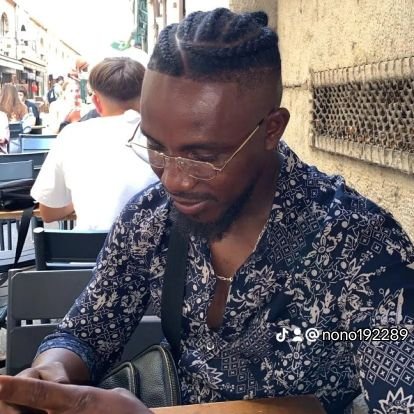 MmNono69's profile picture. 